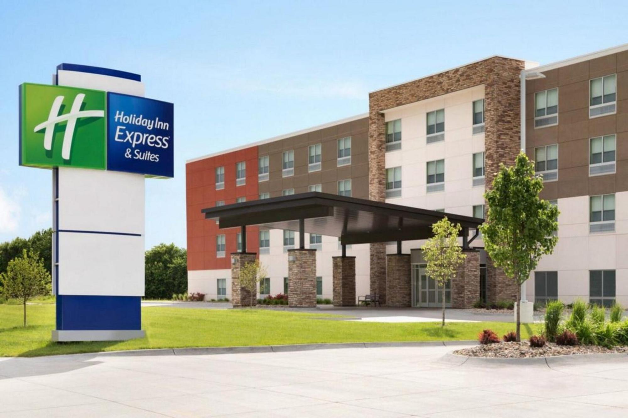 Holiday Inn Express & Suites Waynesboro East Eksteriør billede