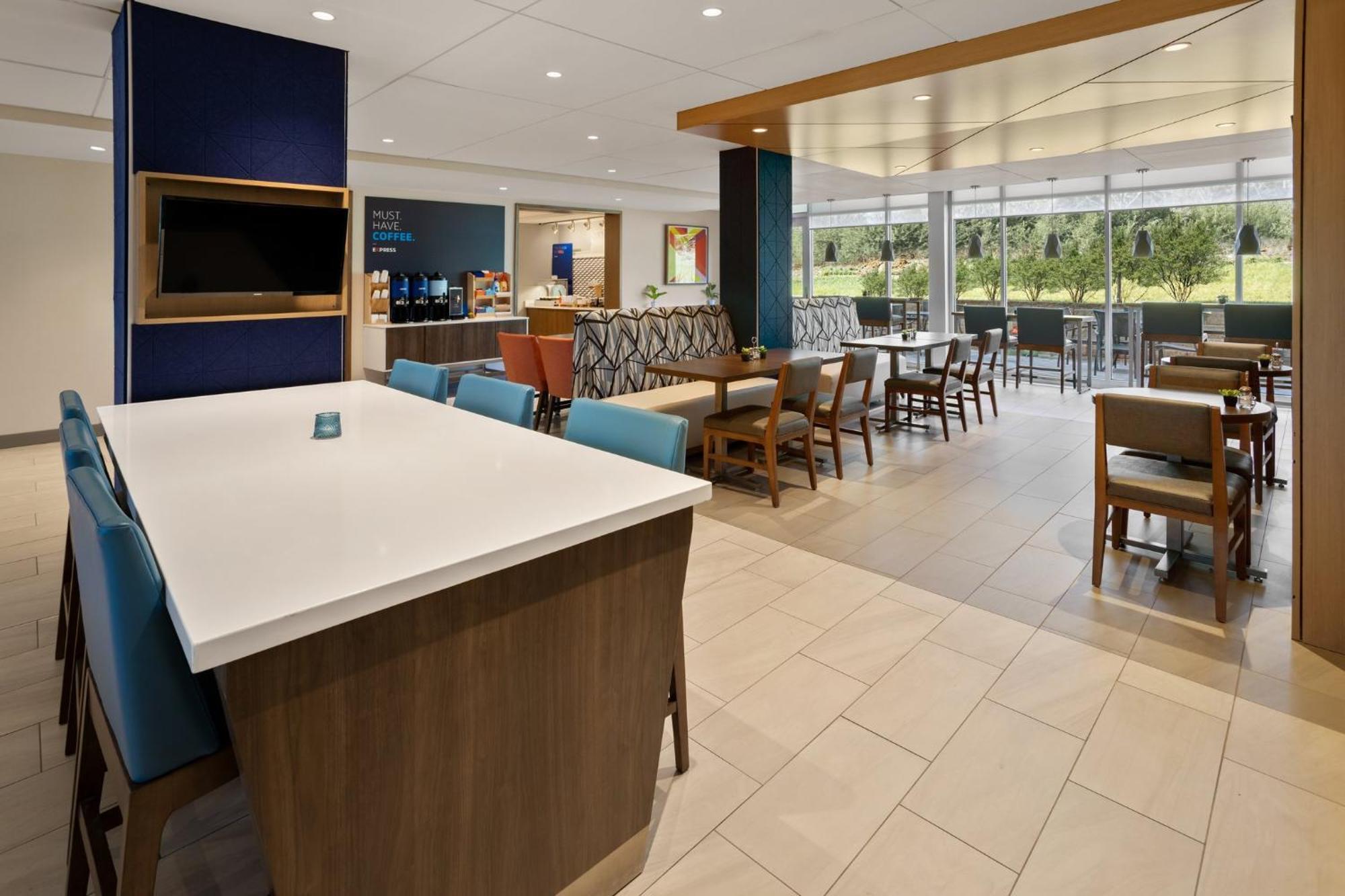 Holiday Inn Express & Suites Waynesboro East Eksteriør billede