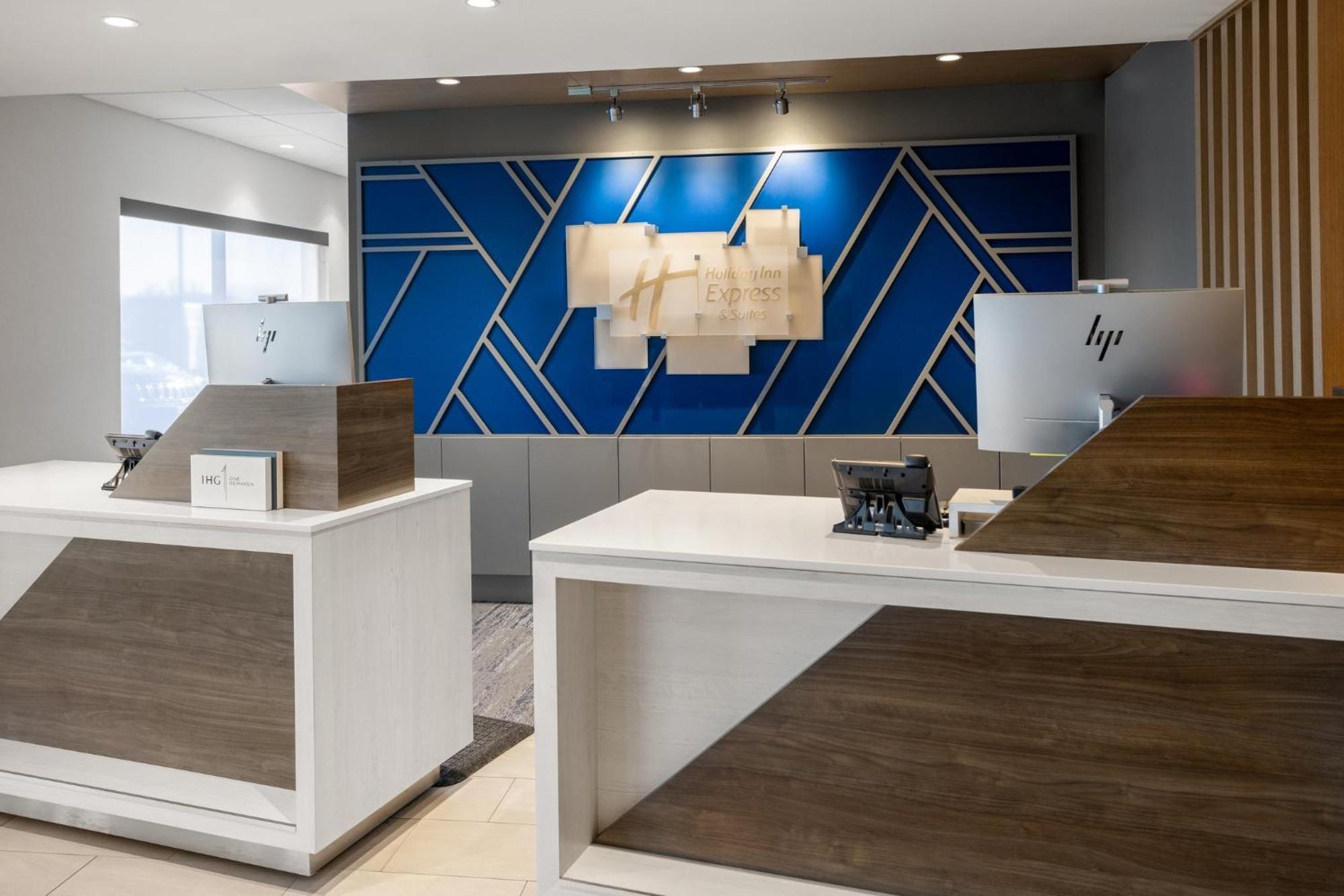 Holiday Inn Express & Suites Waynesboro East Eksteriør billede